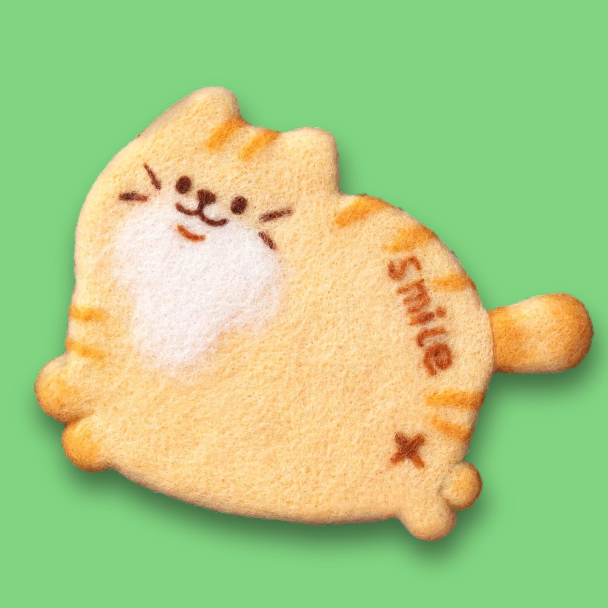 Smile Cat DIY felt coaster kit by Joypok.